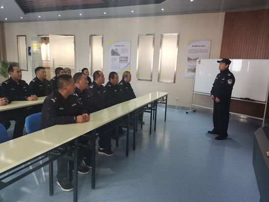 總務(wù)處開(kāi)展安保人員技能培訓(xùn)