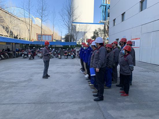 魯中水泥開展消防應(yīng)急預(yù)案演練活動(dòng)